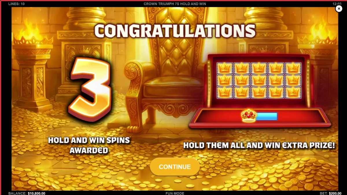Tampilan visual mewah dari slot Crown Triumph 7s Hold and Win dengan simbol klasik dan nuansa emas.